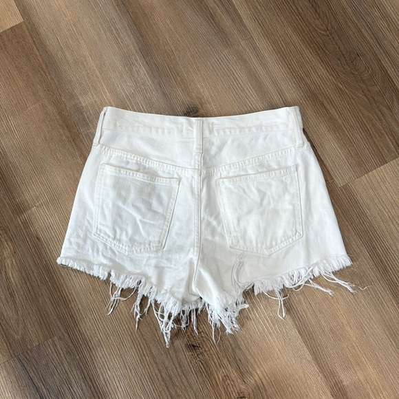 Madewell Relaxed Denim Shorts in Tile White Raw Hem High Rise Size 24 - Picture 8 of 13